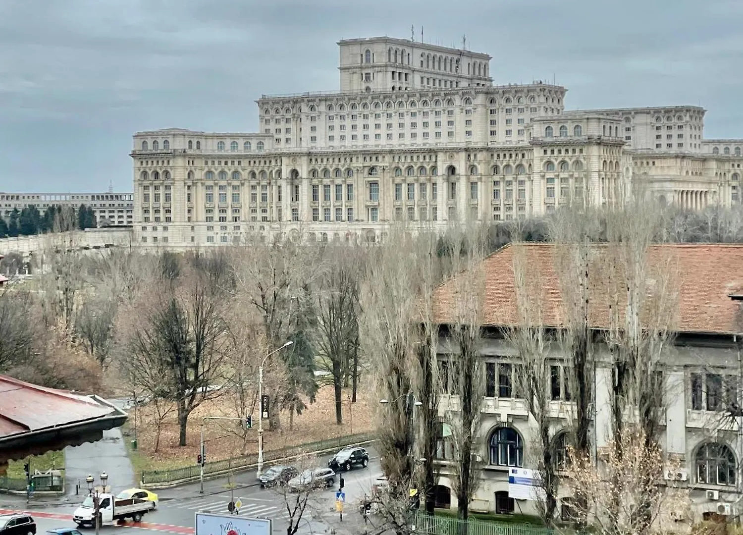 Top View Central Bucharest Apt